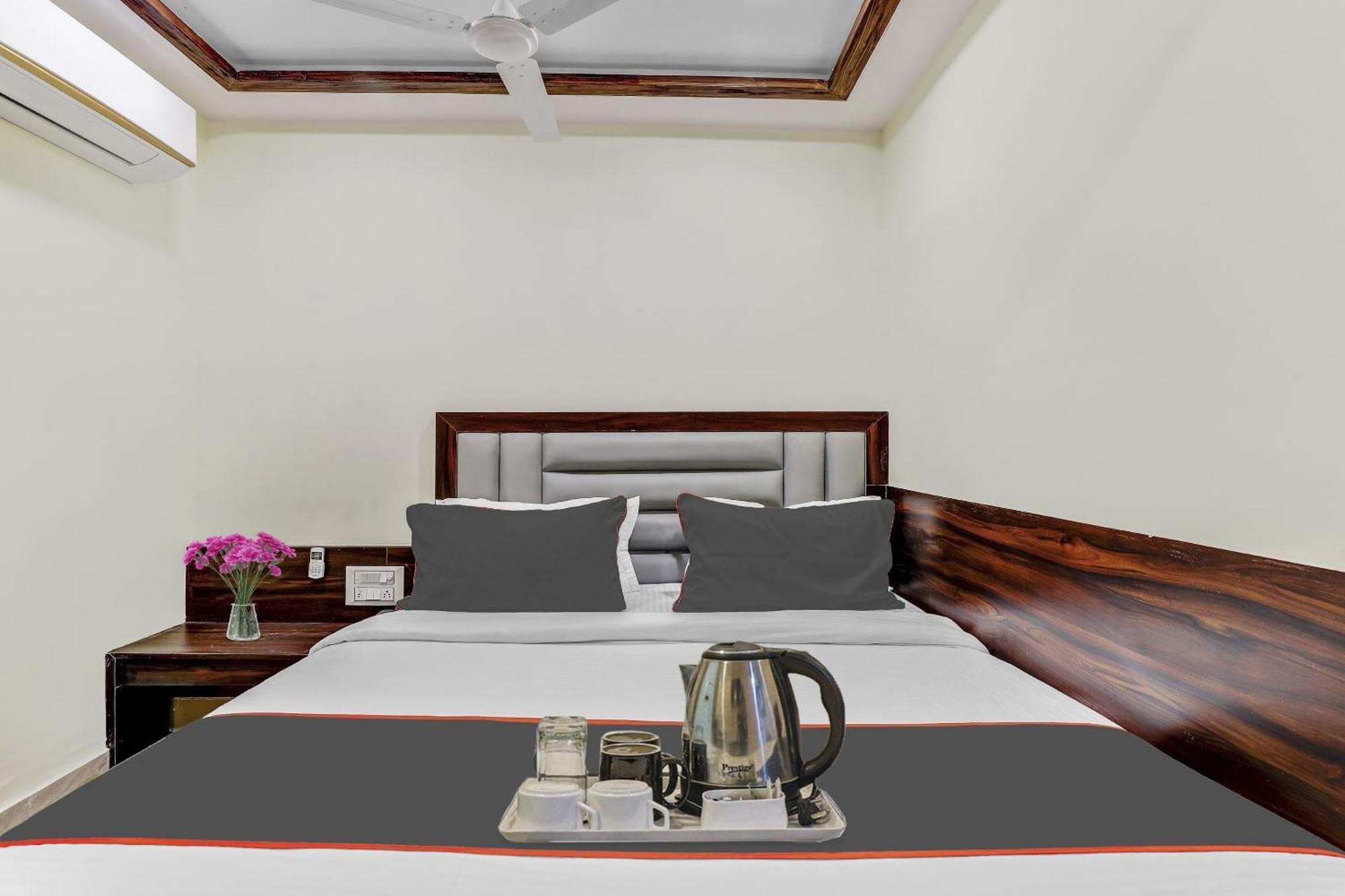 Collection O Laxmi Kuber Hotell Utrān Eksteriør bilde